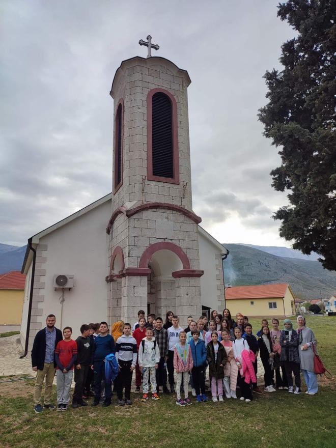 - Učenici posjetili džamiju, katoličku i pravoslavnu crkvu